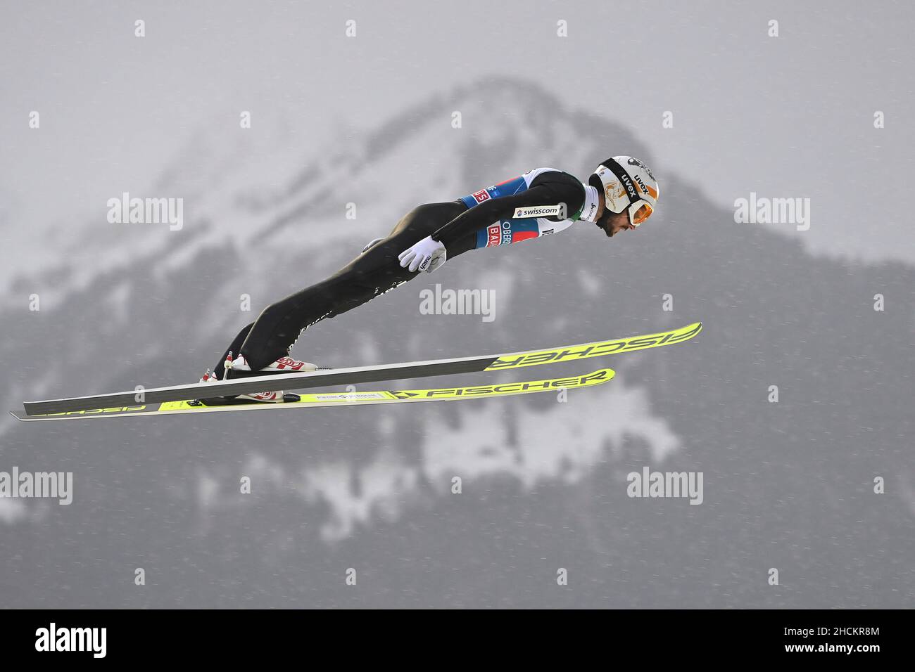 Kilian PEIER (sui), azione, salto. Ski jumping, 70th Torneo Internazionale delle quattro colline 2021/22, gara di kick-off a Oberstdorf, Audi ARENA il 29th dicembre 2021. Â Foto Stock