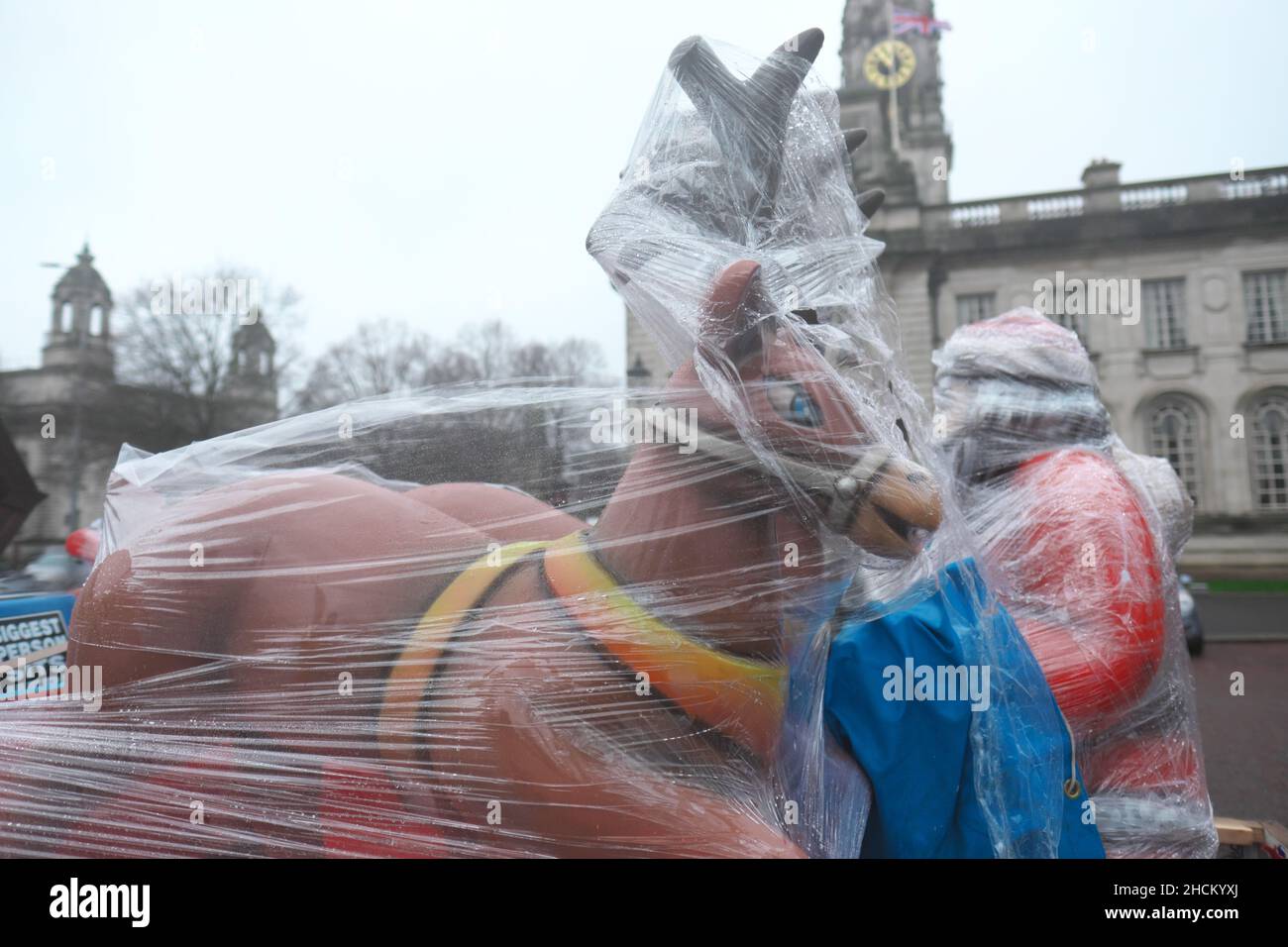 I personaggi della Fiera di Natale si sono avvolti dopo la fine della stagione natalizia nel gennaio 2022 Foto Stock