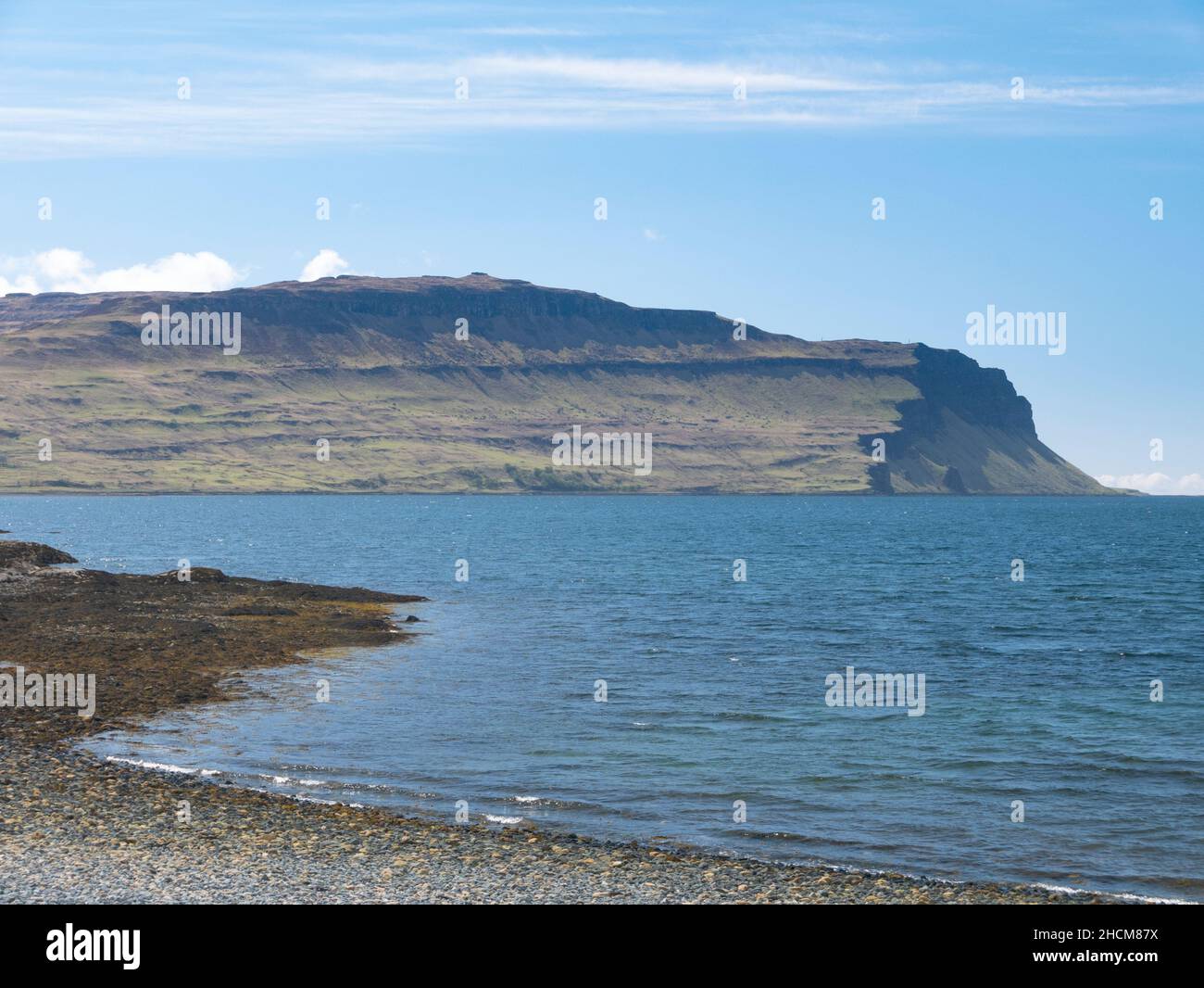 Vista di Loch Na Keal, Mull, Scozia Foto Stock