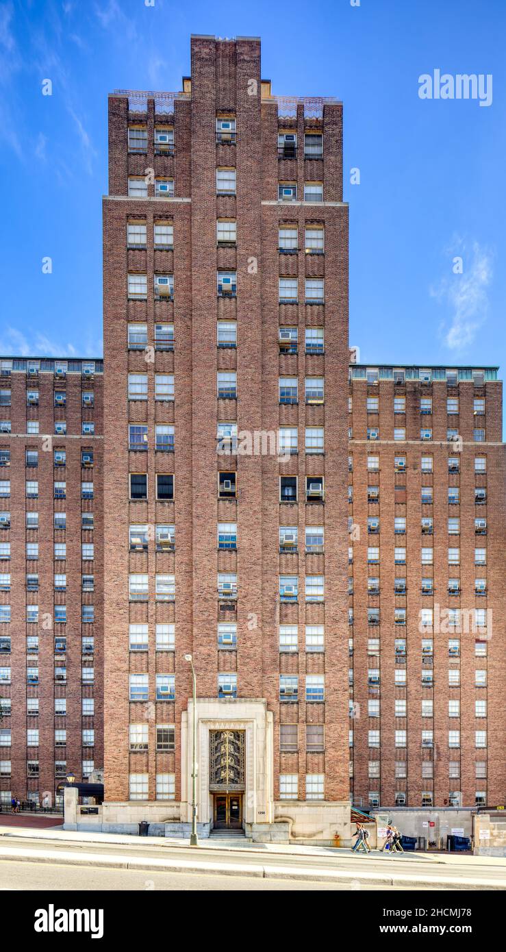 West Hospital, VCU Medical Center, la torre Art Deco a 17 piani è ancora tra gli edifici più alti di Richmond. Foto Stock