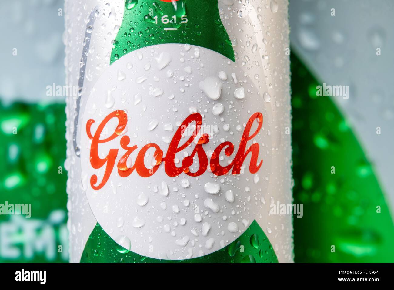 Etichetta disegno di una birra Grolsch Can.Dec. 30, 2021 Foto Stock