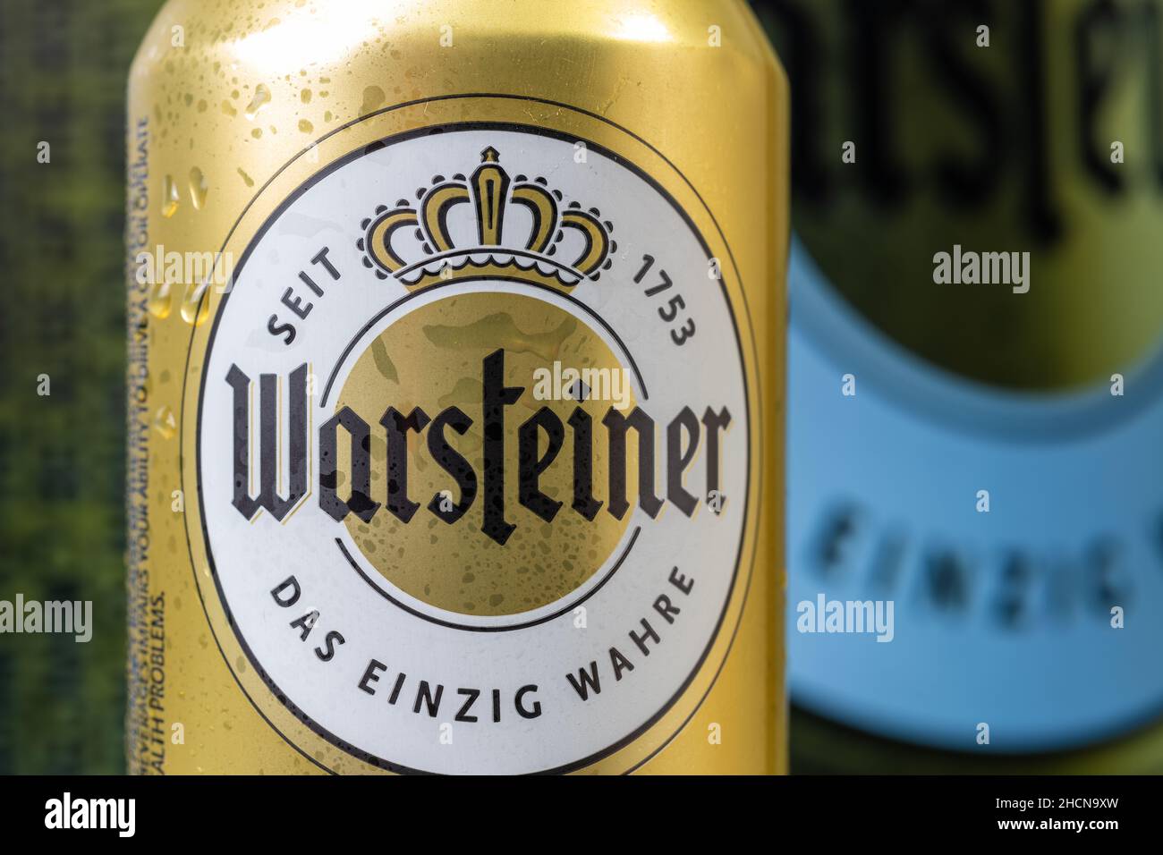 Etichetta disegno di una birra Warsteiner Can.Dec. 30, 2021 Foto Stock