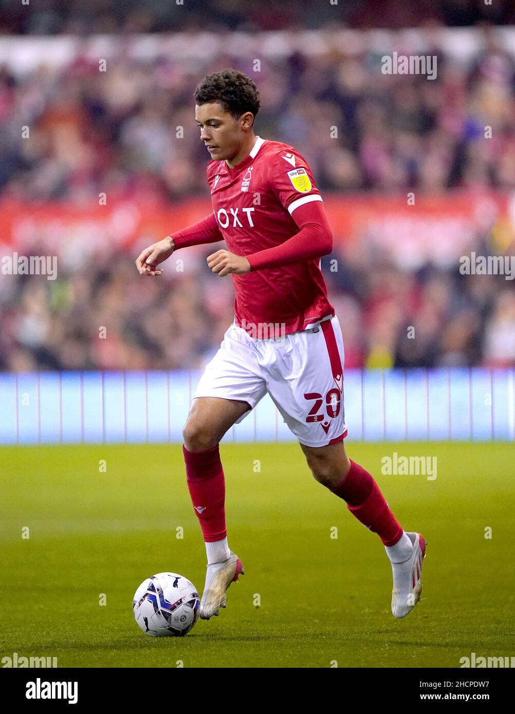 Foto del file del 23-11-2021 del Brennan Johnson di Nottingham Forest. Quando la finestra di trasferimento si aprirà il mese prossimo, c'è una forte possibilità che i club della Premier League si lotteranno dalla English Football League per rafforzare le loro squadre. Qui, l'agenzia di stampa PA prende in esame cinque potenziali obiettivi per i team della Premier League a gennaio. Data di emissione: Venerdì 31 dicembre 2021. Foto Stock