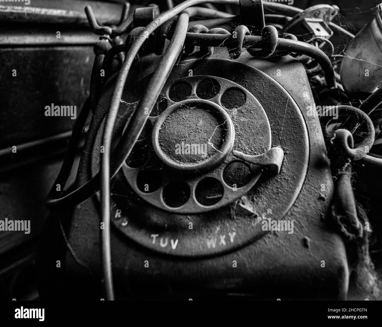 Primo piano di un vecchio motore in bianco e nero Foto Stock