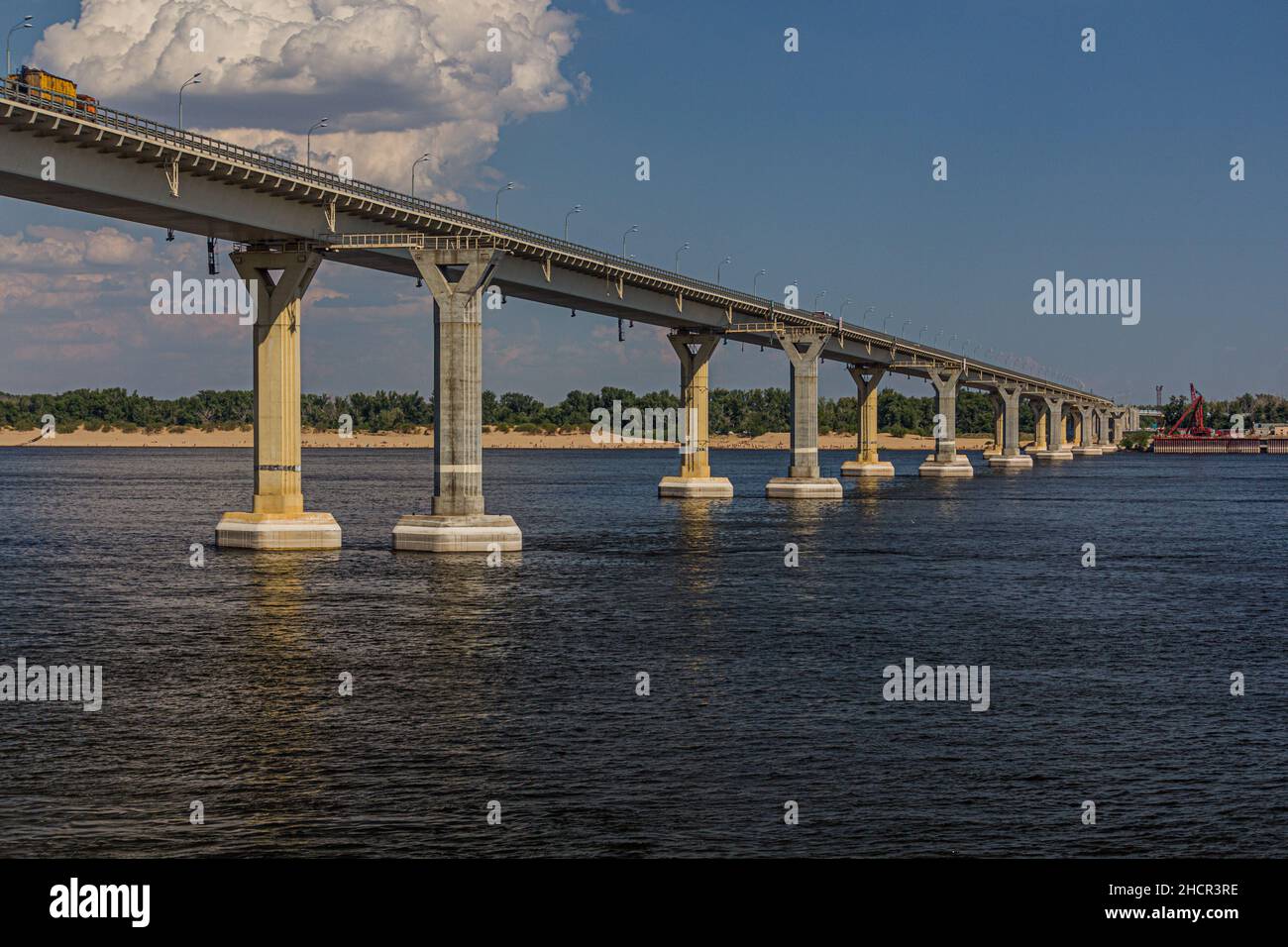 Volgorad - ponte di Krasnoslobodsk sul fiume Volga, Russia Foto Stock