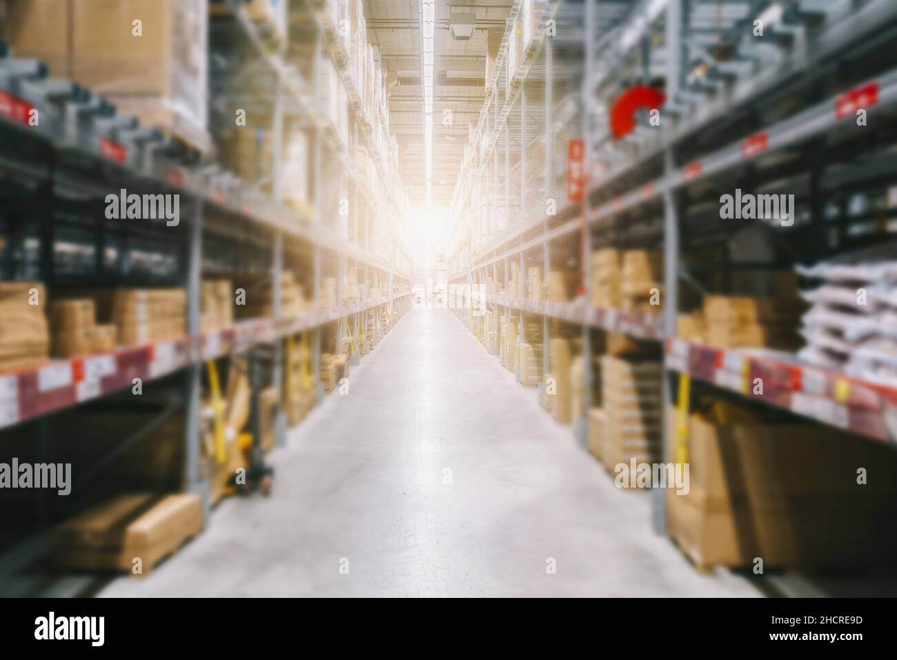 Magazzino o magazzino sfocato come sfondo Foto Stock