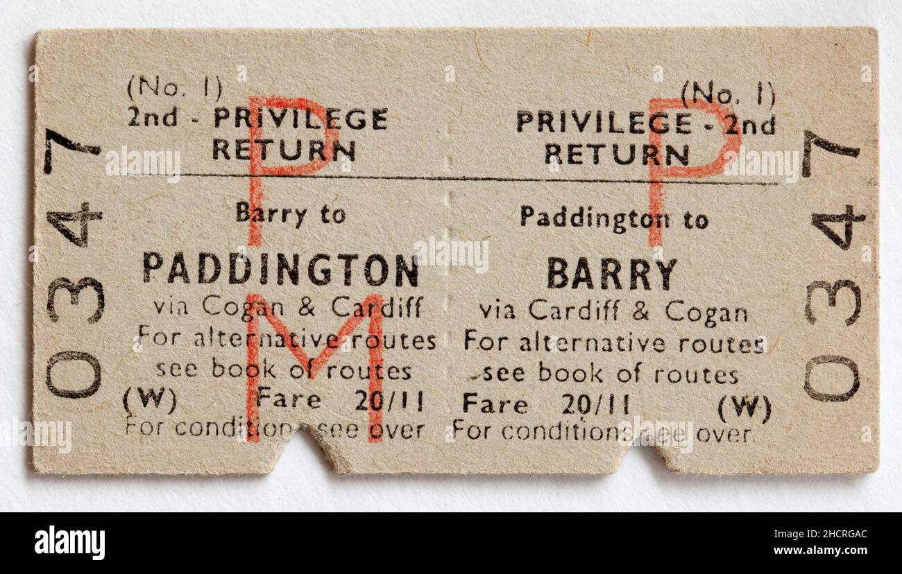 Biglietto del treno della vecchia ferrovia britannica - da Londra Paddington a Barry, Galles del Sud Foto Stock