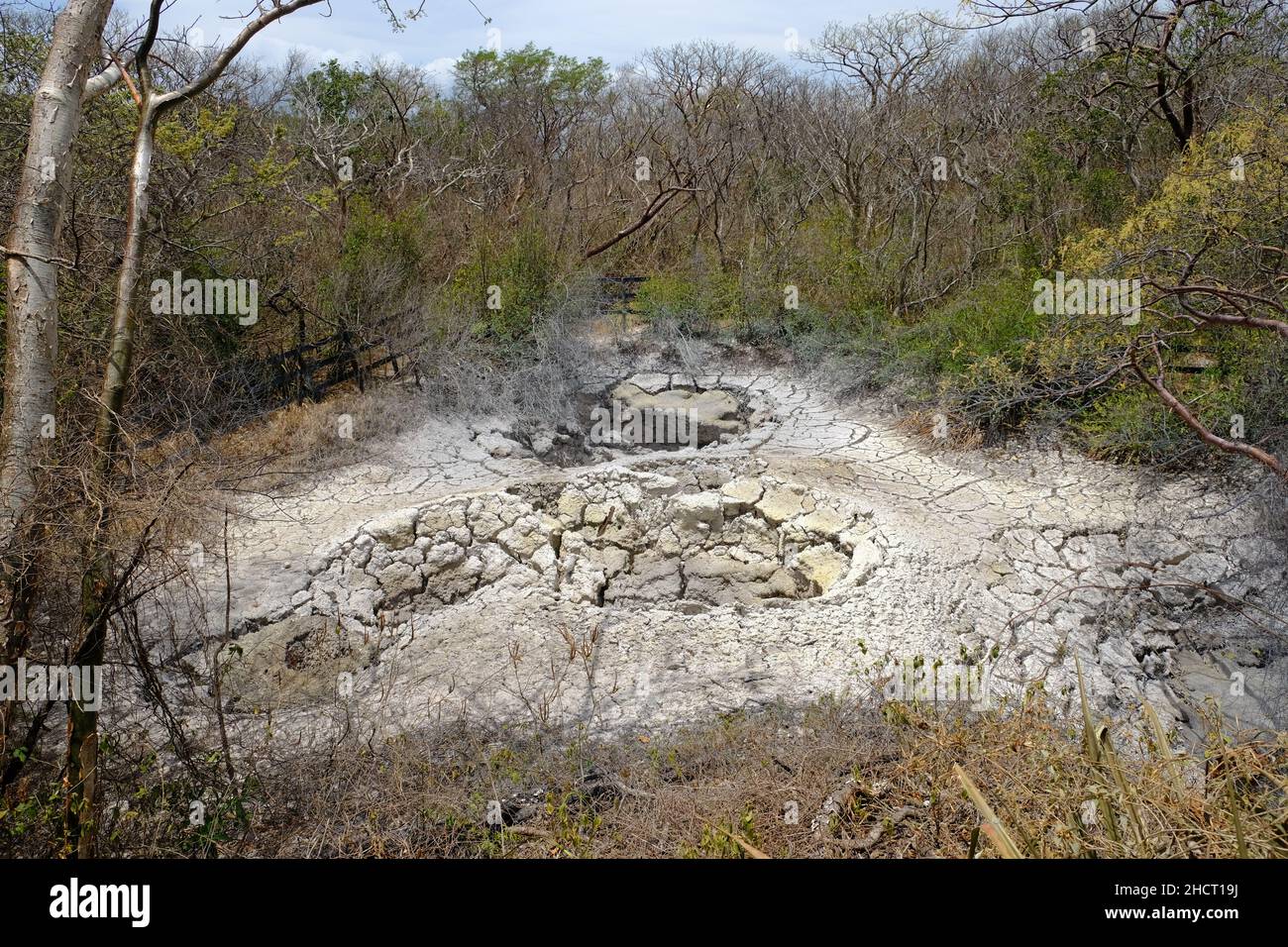 Costa Rica Rincon de la Vieja Parco Nazionale - vasi vulcanici di fango bollente - sfiati di zolfo - sorgenti di zolfo Foto Stock