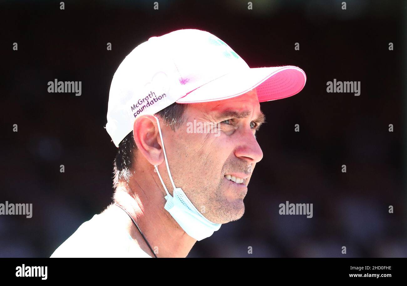 L'allenatore australiano Justin Langer durante una sessione di reti al Sydney Cricket Ground, Sydney. Data foto: Domenica 2 gennaio 2022. Foto Stock