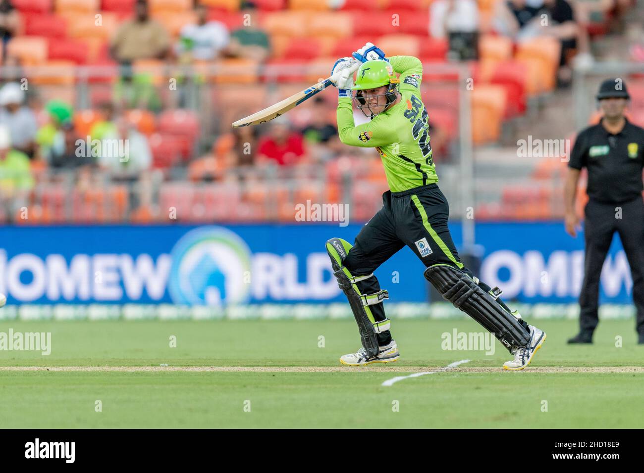 Sydney, Australia. 02nd Jan 2022. Matthew Gilkes of Thunder si scontra durante la partita tra Sydney Thunder e Adelaide Strikers al Sydney Showground Stadium, il 02 gennaio 2022, a Sydney, Australia. (Solo per uso editoriale) Credit: Izhar Ahmed Khan/Alamy Live News/Alamy Live News Foto Stock