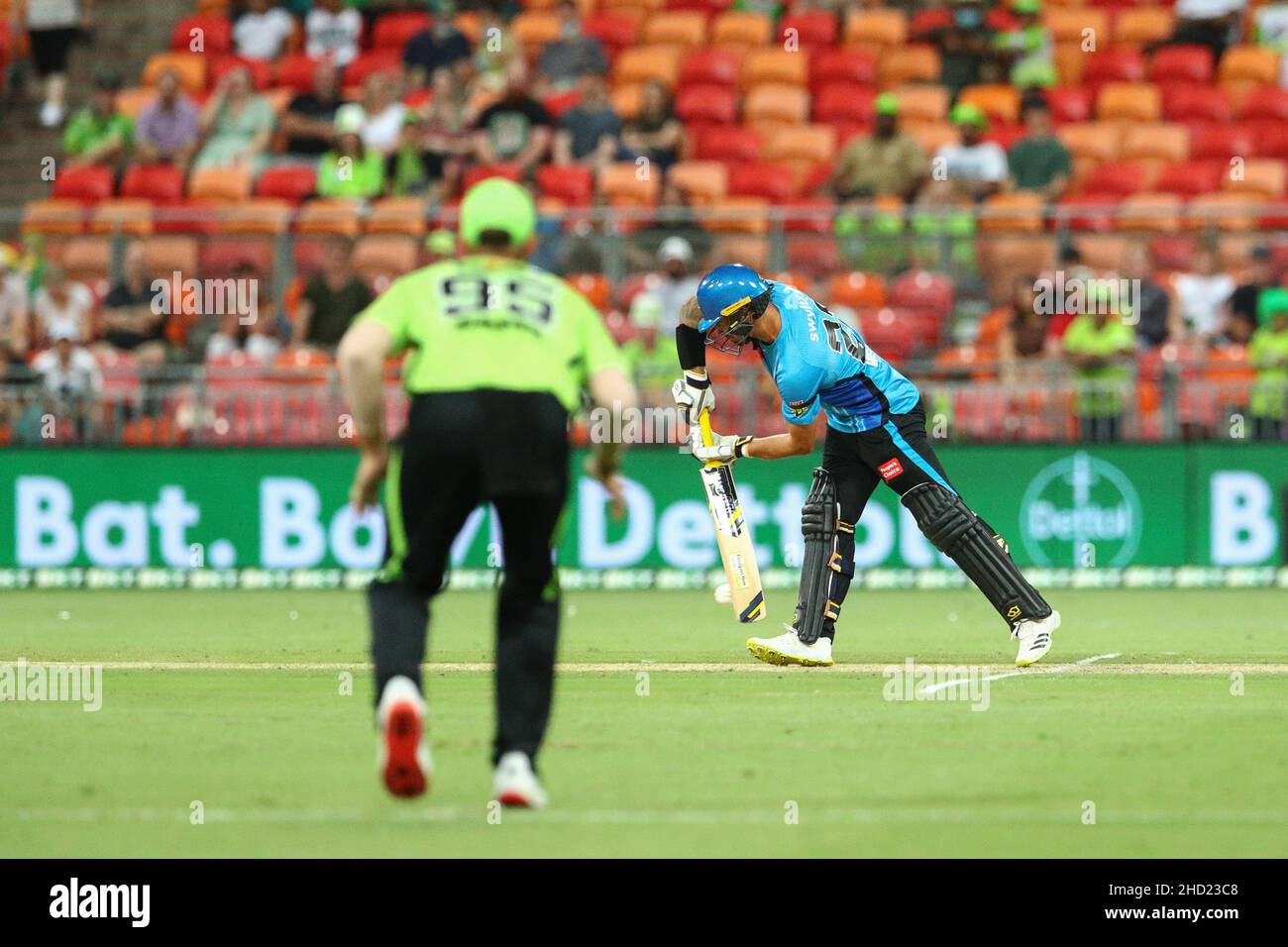 Sydney, Australia. 2nd gennaio 2022; Sydney Showground Stadium, Sydney Olympic Park, NSW, Australia; BBL Big Bash League Cricket, Sydney Thunder contro Adelaide Strikers; Jake Weatherald di Adelaide Strikers gioca un colpo basso al Offside Credit: Action Plus Sports Images/Alamy Live News Credit: Action Plus Sports Images/Alamy Live News Foto Stock