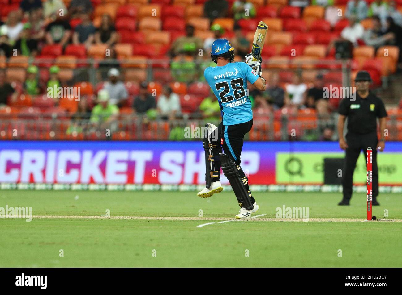 Sydney, Australia. 2nd gennaio 2022; Sydney Showground Stadium, Sydney Olympic Park, NSW, Australia; BBL Big Bash League Cricket, Sydney Thunder contro Adelaide Strikers; Jake Weatherald di Adelaide Strikers gioca un colpo di gancio al confine Credit: Action Plus Sports Images/Alamy Live News Credit: Action Plus Sports Images/Alamy Live News Foto Stock