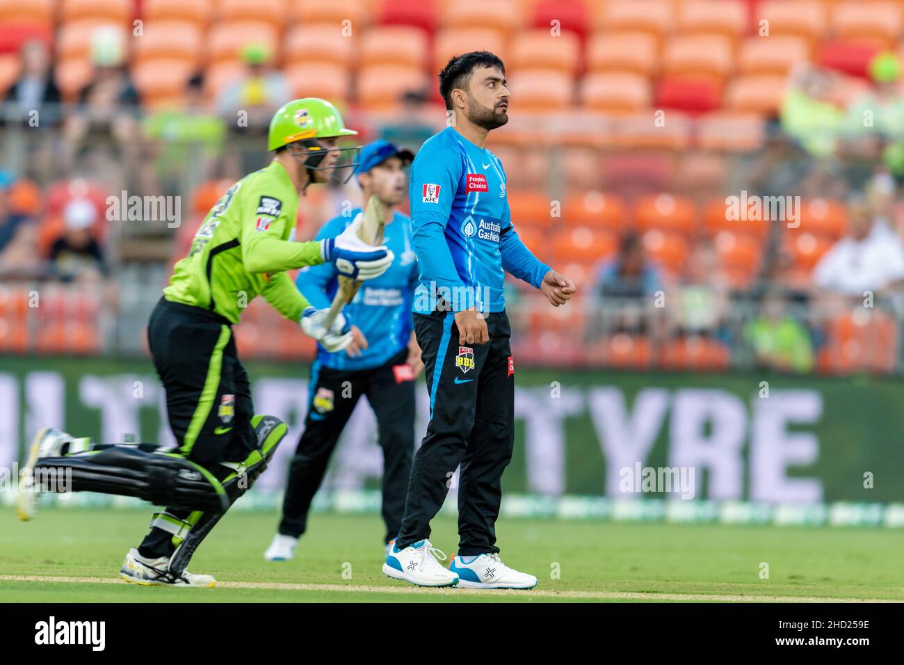 Sydney, Australia. 02nd Jan 2022. Rashid Khan of Strikers reagisce durante la partita tra Sydney Thunder e Adelaide Strikers al Sydney Showground Stadium, il 02 gennaio 2022, a Sydney, Australia. (Solo per uso editoriale) Credit: Izhar Ahmed Khan/Alamy Live News/Alamy Live News Foto Stock