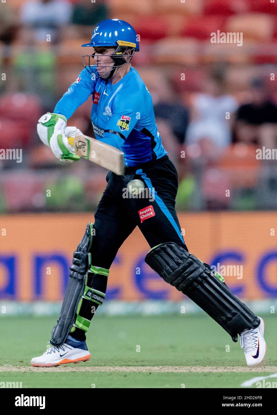 Sydney, Australia. 02nd Jan 2022. Harry Nielsen dei The Strikers si scontra durante la partita tra Sydney Thunder e Adelaide Strikers al Sydney Showground Stadium, il 02 gennaio 2022, a Sydney, Australia. (Solo per uso editoriale) Credit: Izhar Ahmed Khan/Alamy Live News/Alamy Live News Foto Stock