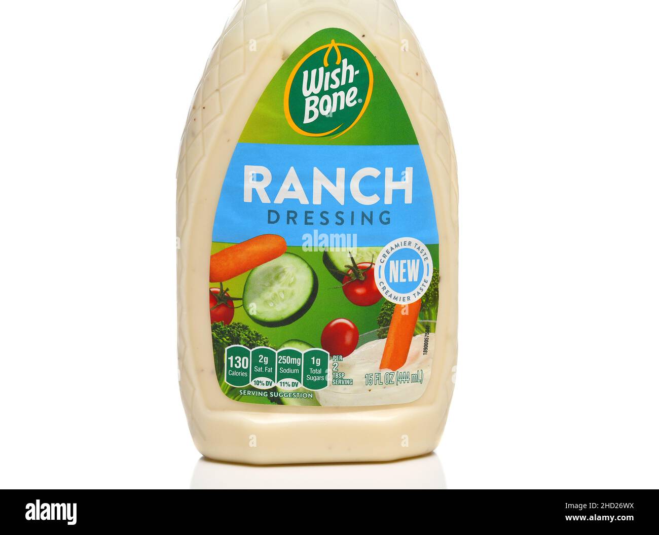 IRVINE, CALIFORNIA - 1 JAN 2022: Una bottiglia di condimento Wish-Bone Ranch. Foto Stock