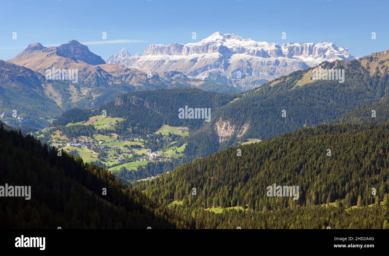 Vista del Sella gruppe, Alpi Dolomiti montagne, Italia Foto Stock
