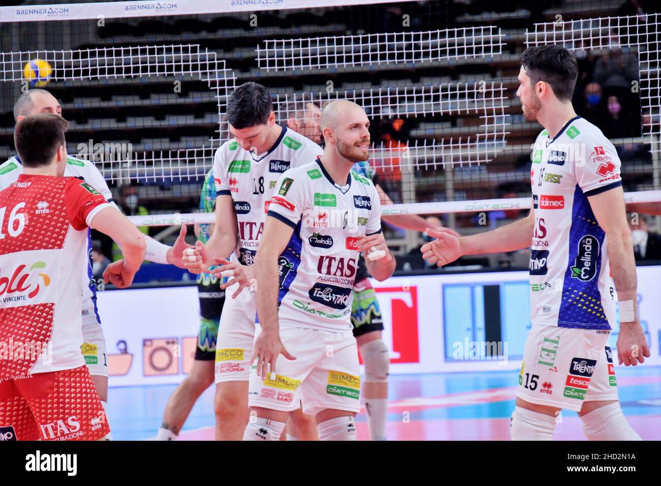 Trento, Italia. 02nd Jan 2022. Marko Podrascanin (ITAS Trentino) durante ITAS Trentino vs Sir Safety Conad Perugia, Volley Campionato Italiano Serie A Men Superleague a Trento, Italia, Gennaio 02 2022 Credit: Independent Photo Agency/Alamy Live News Foto Stock