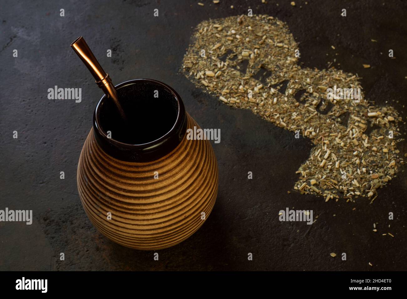 yerba mate in ceramica matero con forma di Paraguay realizzata da yerba mate Foto Stock