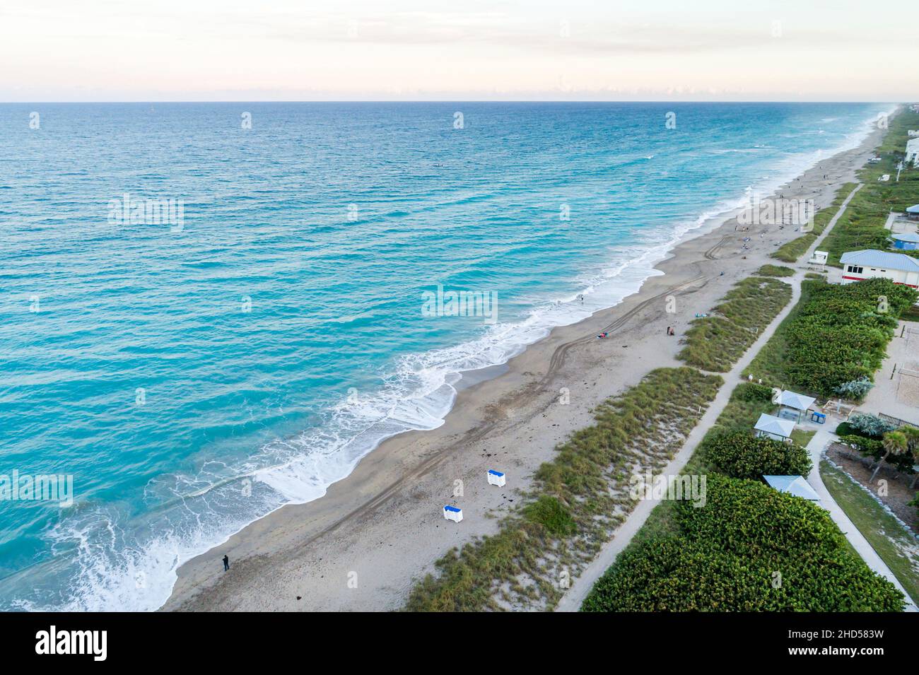 Jensen Beach Florida Jensen Beach Park Sand surf Oceano Atlantico guardando dall'alto vista aerea sud Foto Stock