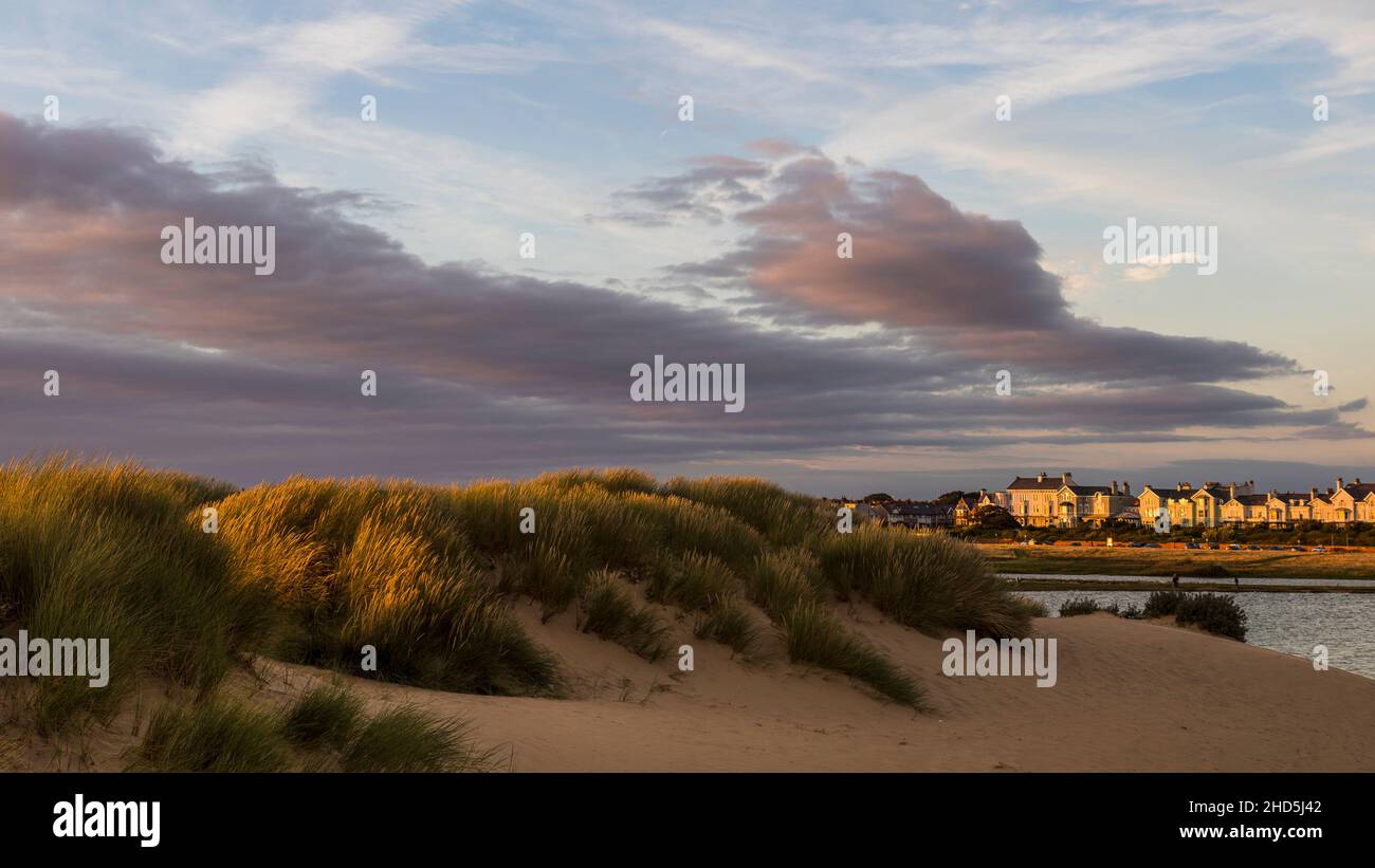 Dune di sabbia tra la spiaggia di Crosby e il porto turistico. Foto Stock