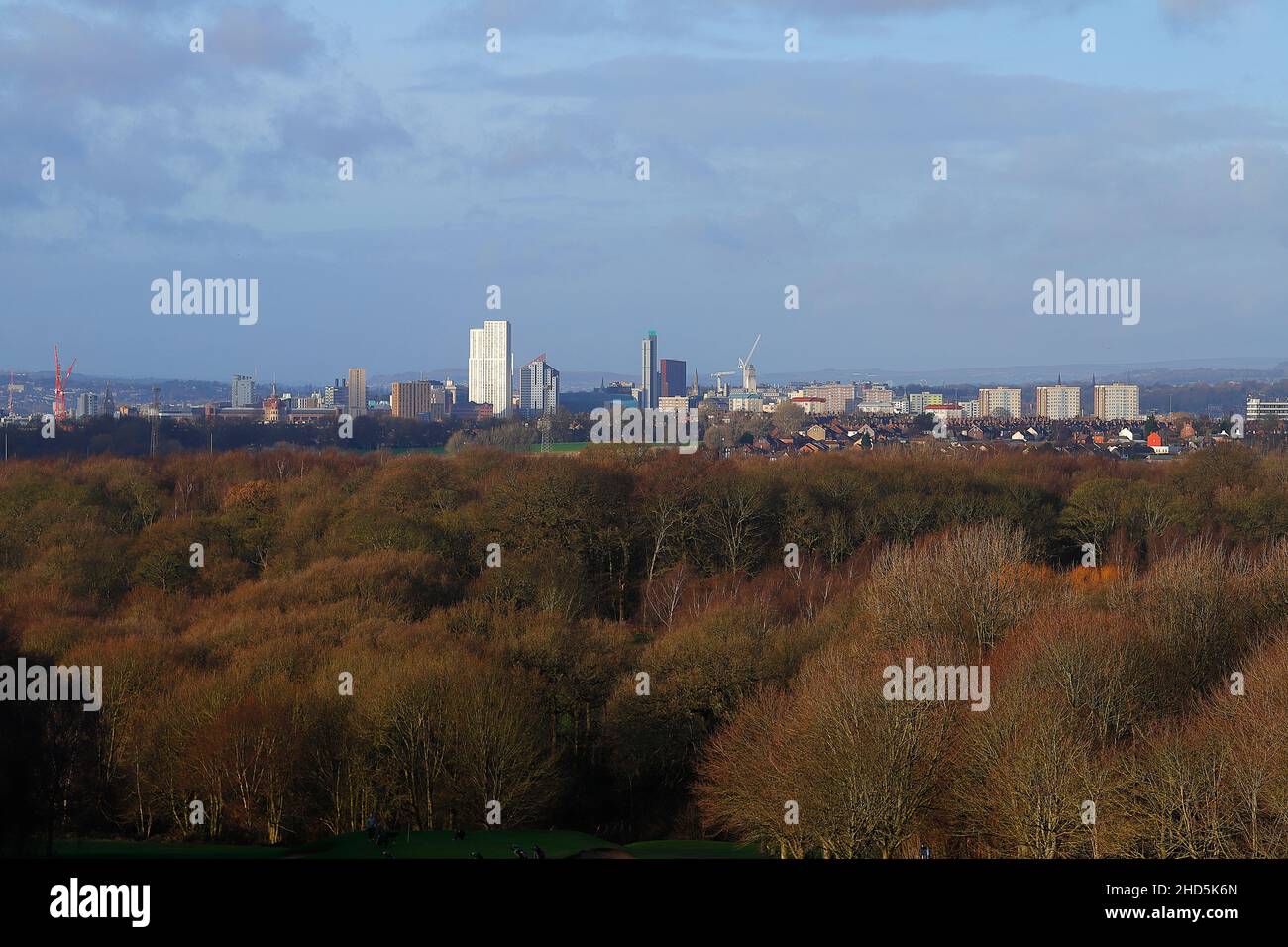 Vista dello skyline di Leeds da Temple Newsam Foto Stock