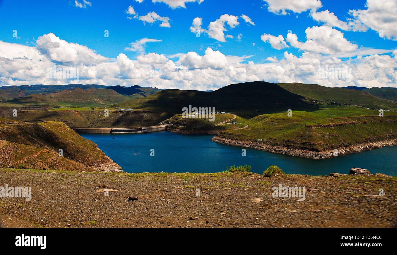 La diga di Katse è il progetto idrico delle Highlands del Lesotho Foto Stock