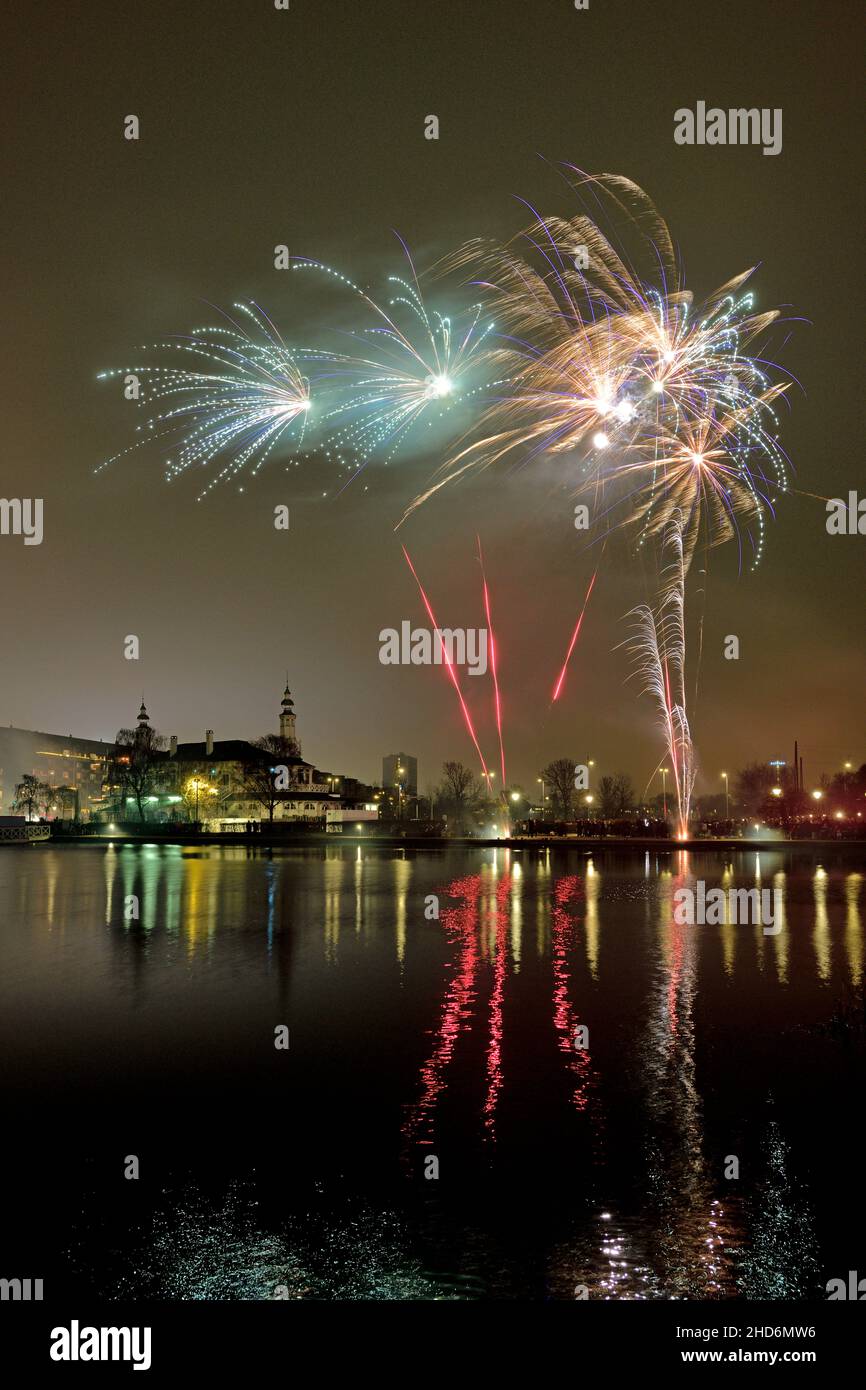 Fuochi d'artificio di Capodanno presso il lago del centro di Copenhagen, Danimarca 2022 Foto Stock