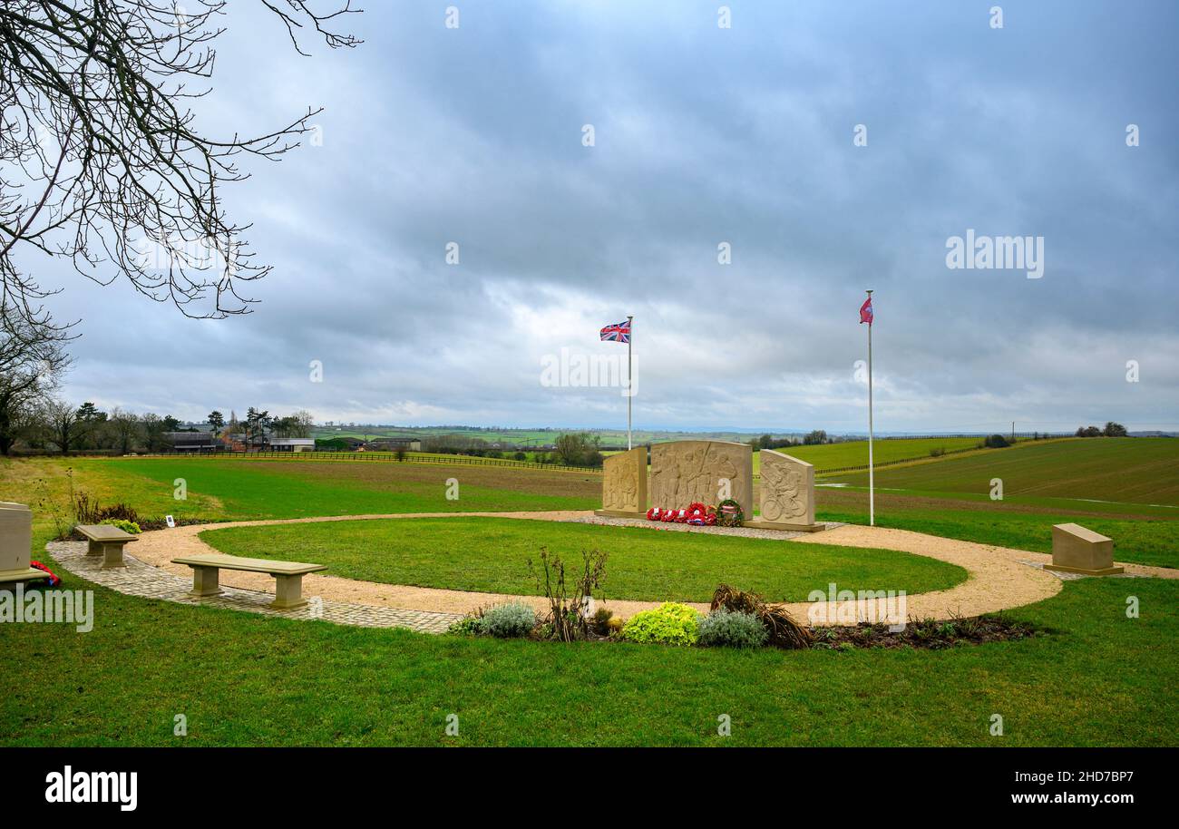 Burrough on the Hill, Melton Mowbray, Leicestershire, Regno Unito. Memoriale del Battaglione del 10th, Paracadute Regiment che visse nella zona prima di paracadutarsi nella battaglia di Arnhem Foto Stock