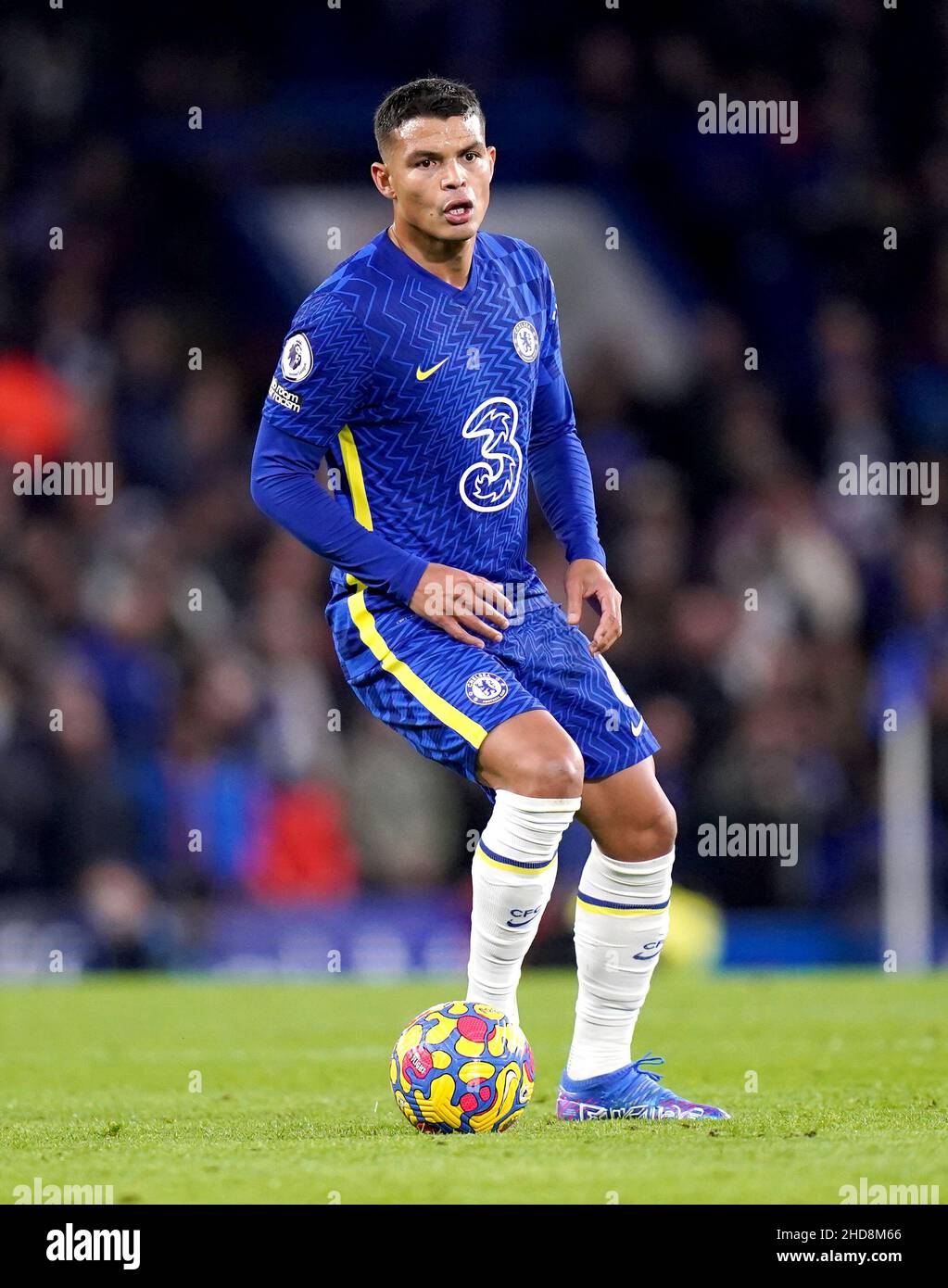 Foto di archivio del 16-12-2021 di Thiago Silva di Chelsea. Thomas Tuchel ha salutato Thiago Silva come risposta al calcio di Benjamin Button dopo che il veterano brasiliano difensore ha stampato la gomma un terzo anno a Stamford Bridge. Data di emissione: Martedì 4 gennaio 2022. Foto Stock