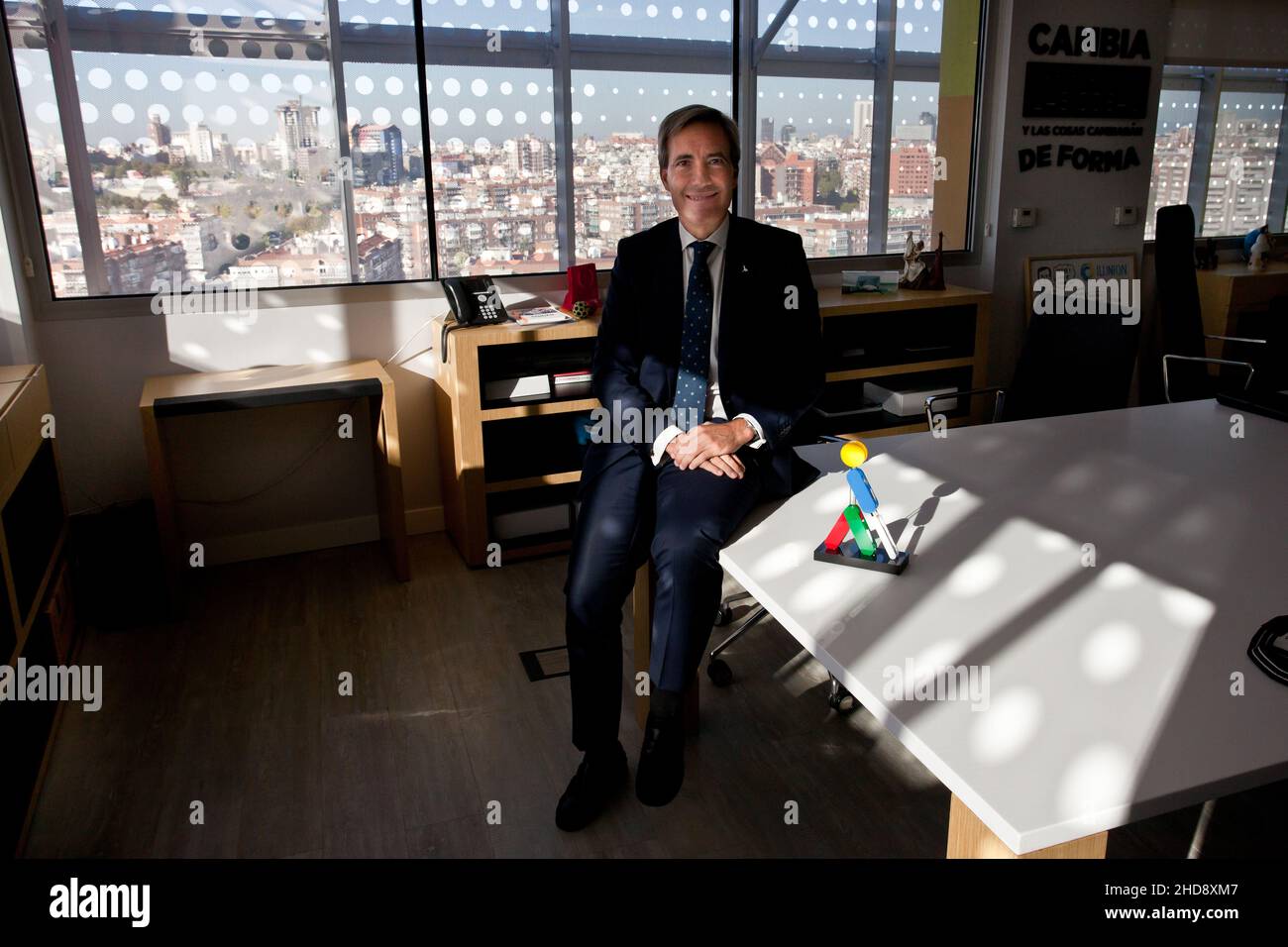 Alejandro Oñoro, CEO di Ilunion, durante un'intervista alla torre Ilunion, la sede del gruppo, a Madrid. Foto Stock