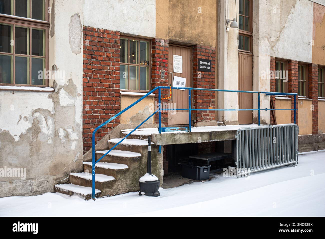 Inneryard su vecchi gasworks nel distretto di Sudilahti di Helsinki, Finlandia Foto Stock