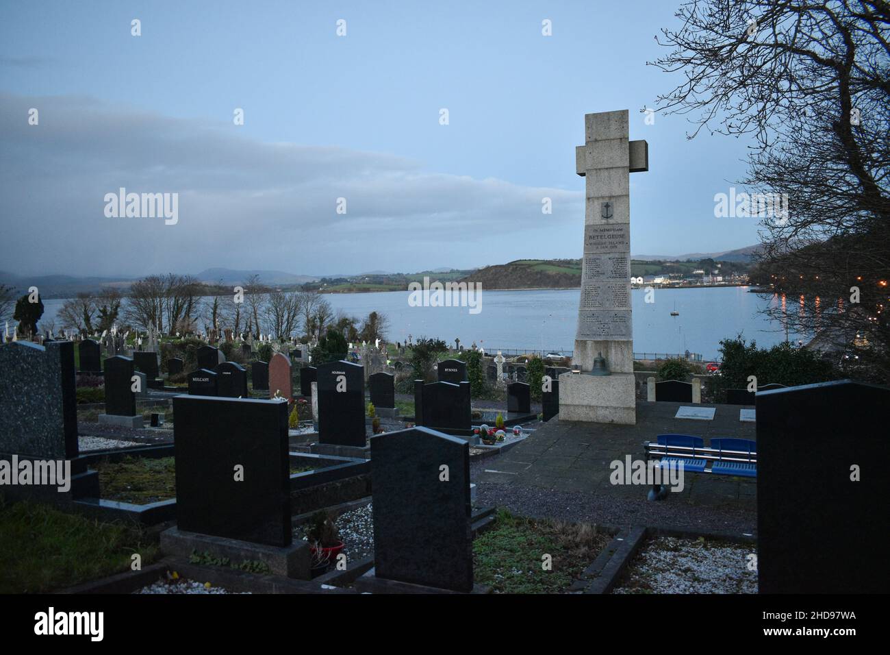 Bantry, West Cork, Irlanda. 4th Jan 2022. Il 8 gennaio 2022 sarà commemorato il 43rd anniversario del disastro di Whiddy Island, in cui 51 persone sono morte nel mare di Bantry Bay. Cedit: Karlis Dzjamko/Alamy Live News. Foto Stock