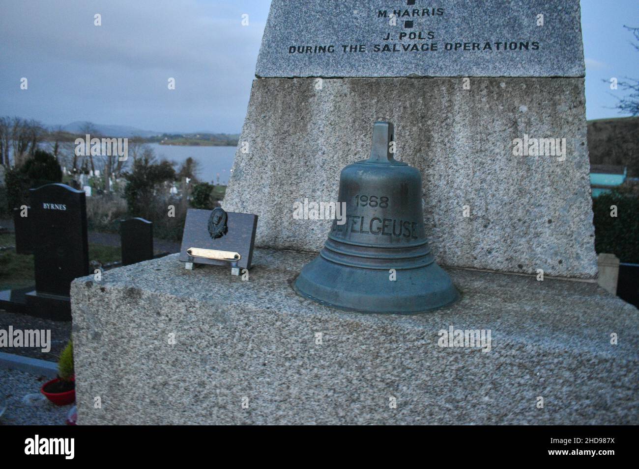 Bantry, West Cork, Irlanda. 4th Jan 2022. Il 8 gennaio 2022 sarà commemorato il 43rd anniversario del disastro di Whiddy Island, in cui 51 persone sono morte nel mare di Bantry Bay. Cedit: Karlis Dzjamko/Alamy Live News. Foto Stock