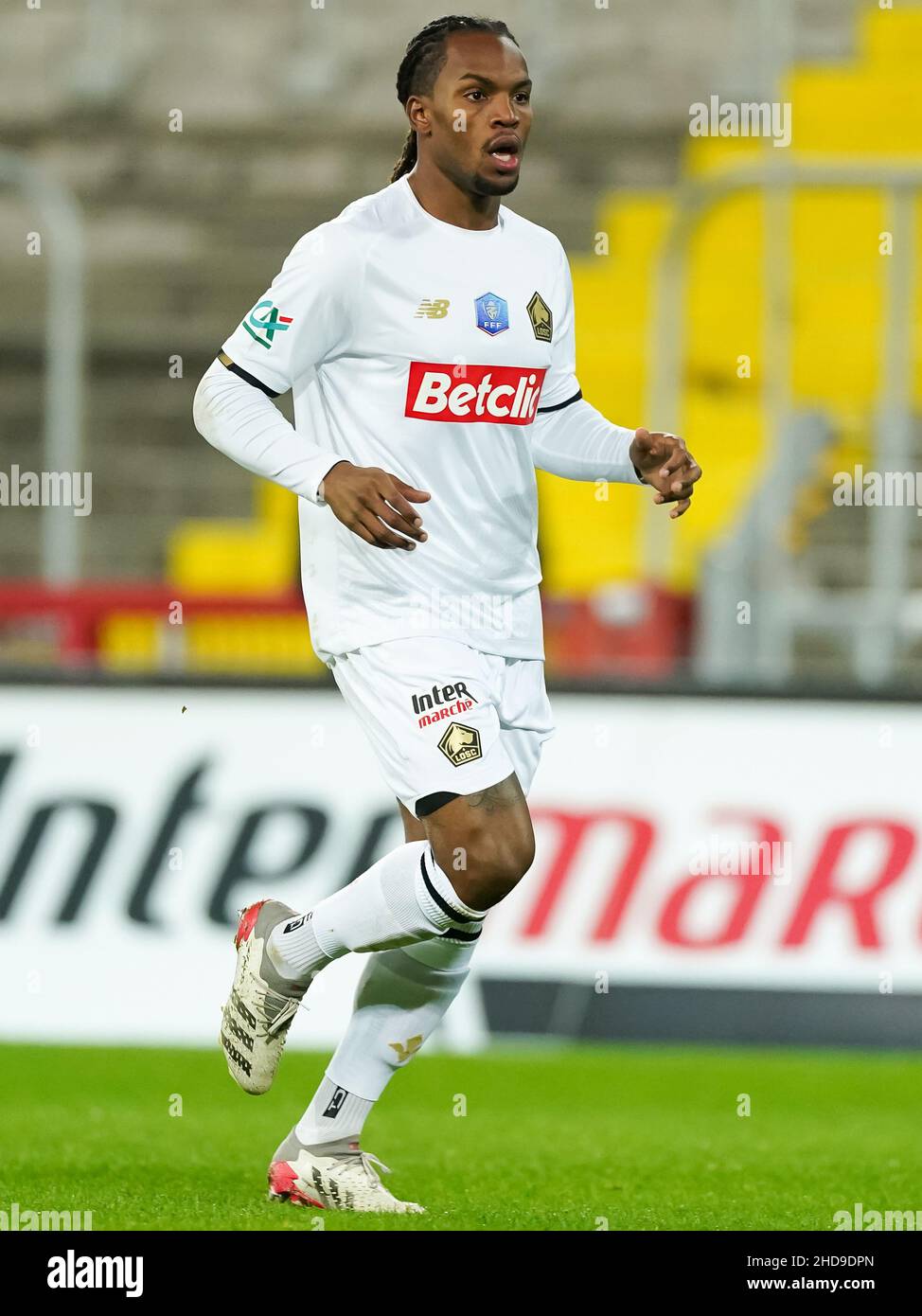 LENS, FRANCIA - GENNAIO 4: Renato Sanches di Lille OSC durante la partita di Coppa Francese tra Racing Club de Lens e LOSC Lille allo Stade Bollaert-Delelis il 4 Gennaio 2022 a Lens, Francia (Foto di Jeroen Meuwsen/Orange Pictures) Foto Stock