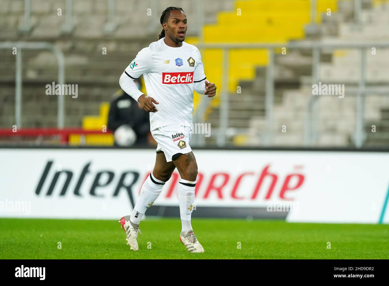 LENS, FRANCIA - GENNAIO 4: Renato Sanches di Lille OSC durante la partita di Coppa Francese tra Racing Club de Lens e LOSC Lille allo Stade Bollaert-Delelis il 4 Gennaio 2022 a Lens, Francia (Foto di Jeroen Meuwsen/Orange Pictures) Foto Stock