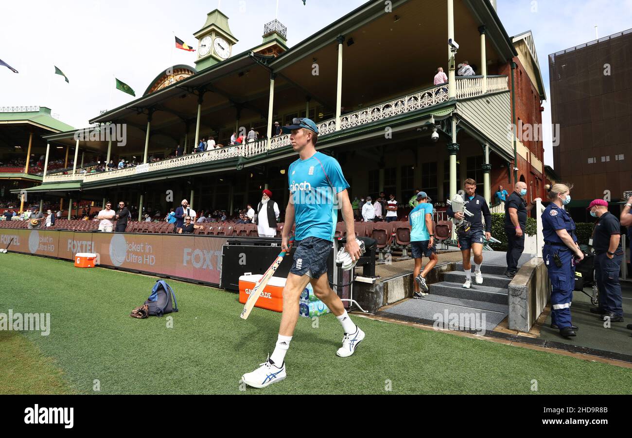 Zak Crawley in Inghilterra durante il primo giorno della quarta prova delle ceneri al Sydney Cricket Ground, Sydney. Data foto: Mercoledì 5 gennaio 2022. Foto Stock