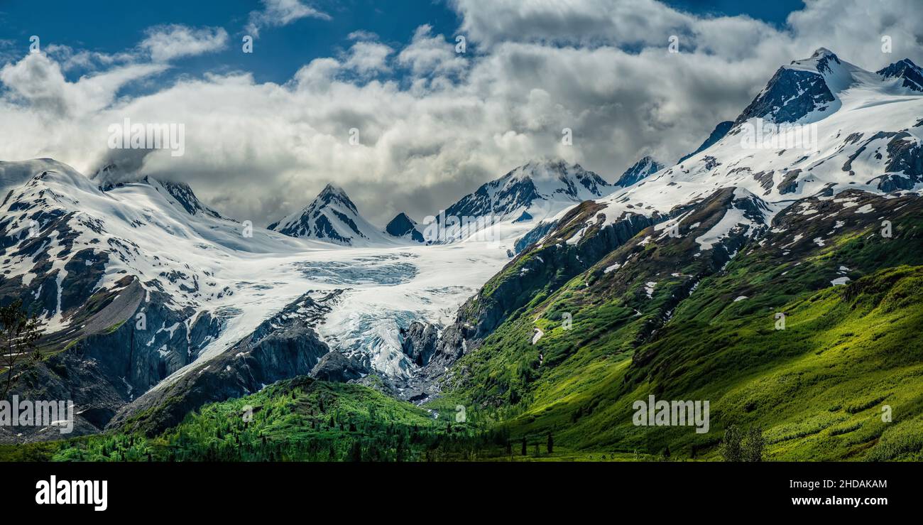 Splendida vista sul ghiacciaio nell'Alaska meridionale, Stati Uniti Foto Stock