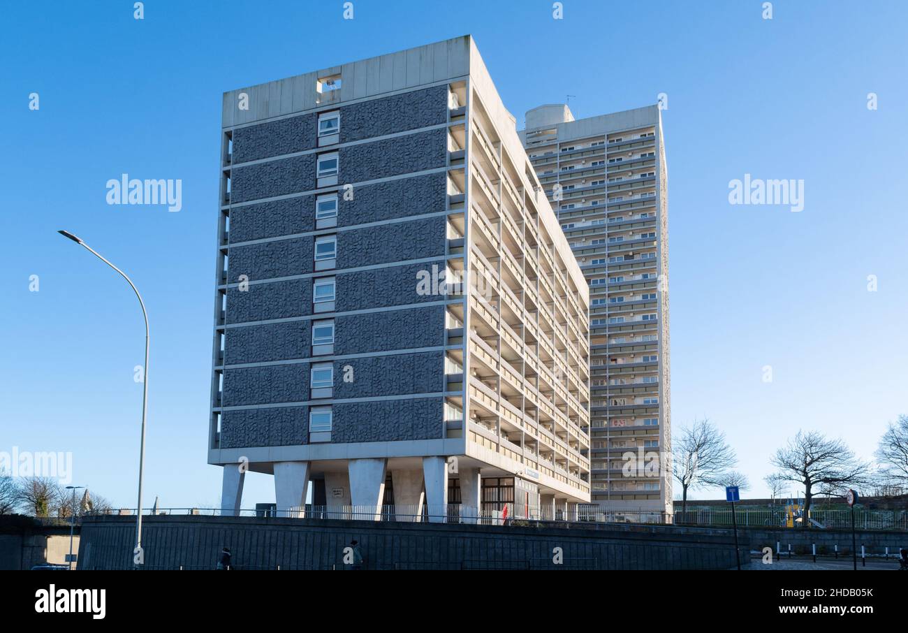 Aberdeen architettura brutalista - appartamenti alti - Virginia Court e Marischal Court, Aberdeen, Scozia, Regno Unito Foto Stock