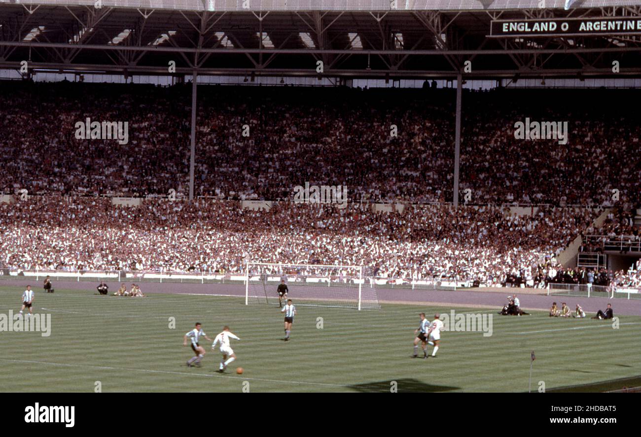 Finali della Coppa del mondo 1966 Fan Amateur Foto dagli stand 23rd luglio 1966 Quarter Final Inghilterra versus Argentina Match Action Photo by Tony Henshaw Archive Foto Stock