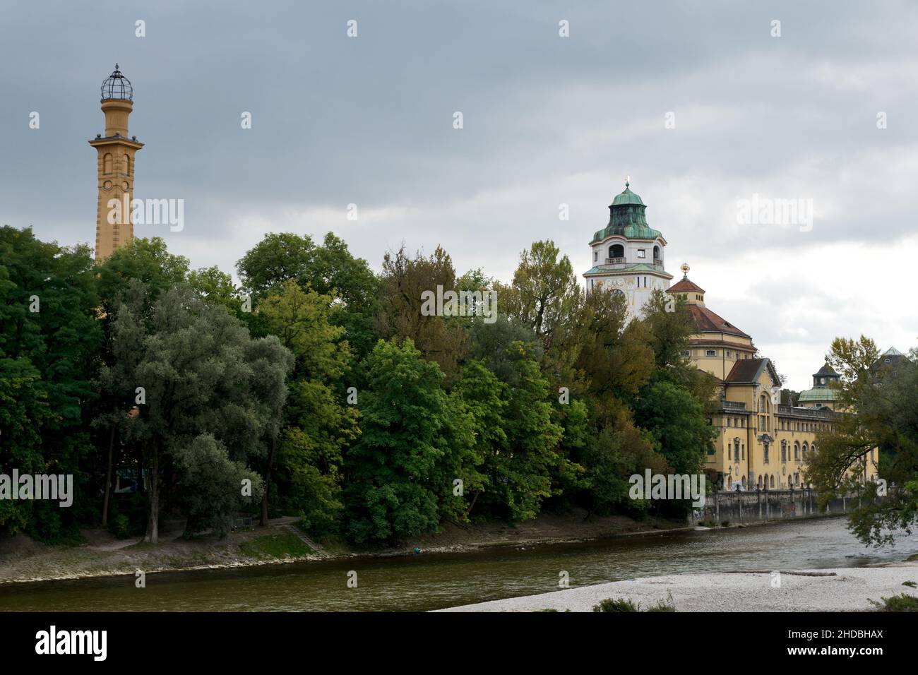 La Muellersche Volksbad a Monaco. L'edificio in stile Art Nouveau neo-barocco era la piscina coperta più grande e più costosa del mondo Foto Stock