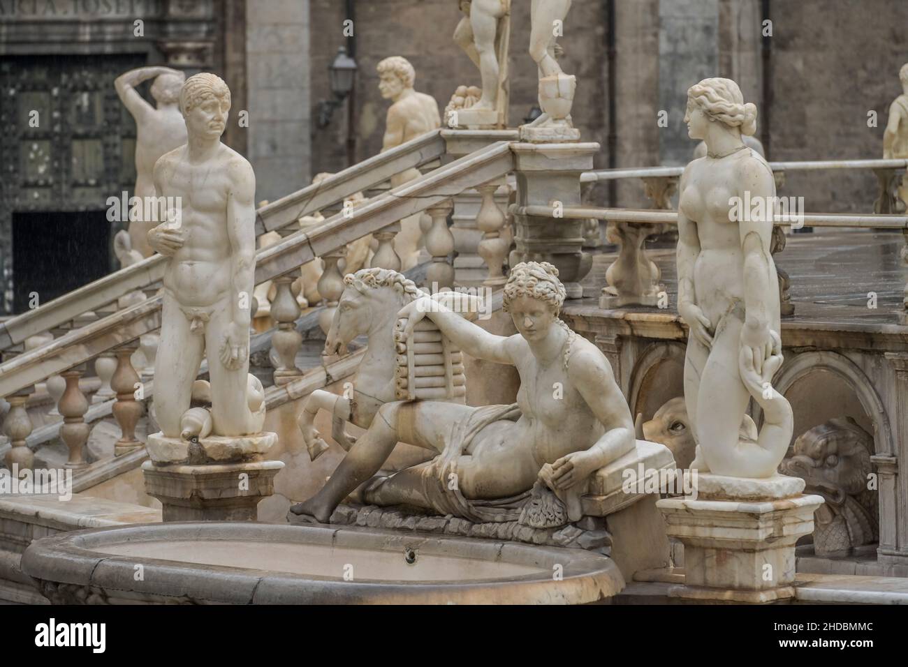 Brunnen Fontana Pretoria, Palermo, Sizilien, Italien Foto Stock