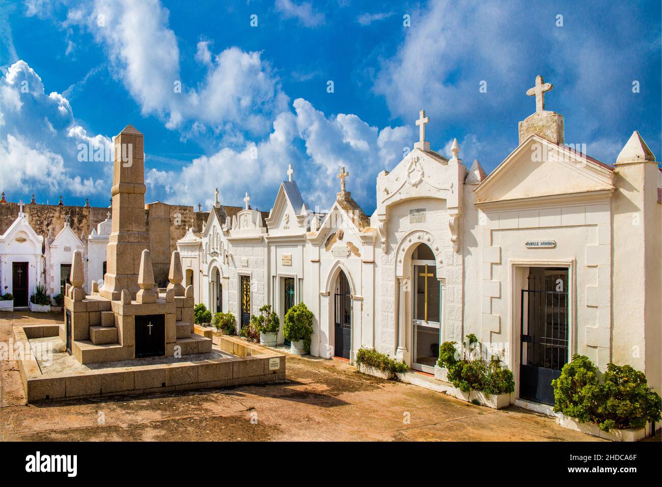Cimetiere Marin con maestosi mausolei, Città Vecchia, Ville Haute, Bonifacio, Corsica, Bonifacio, Corsica, Francia Foto Stock