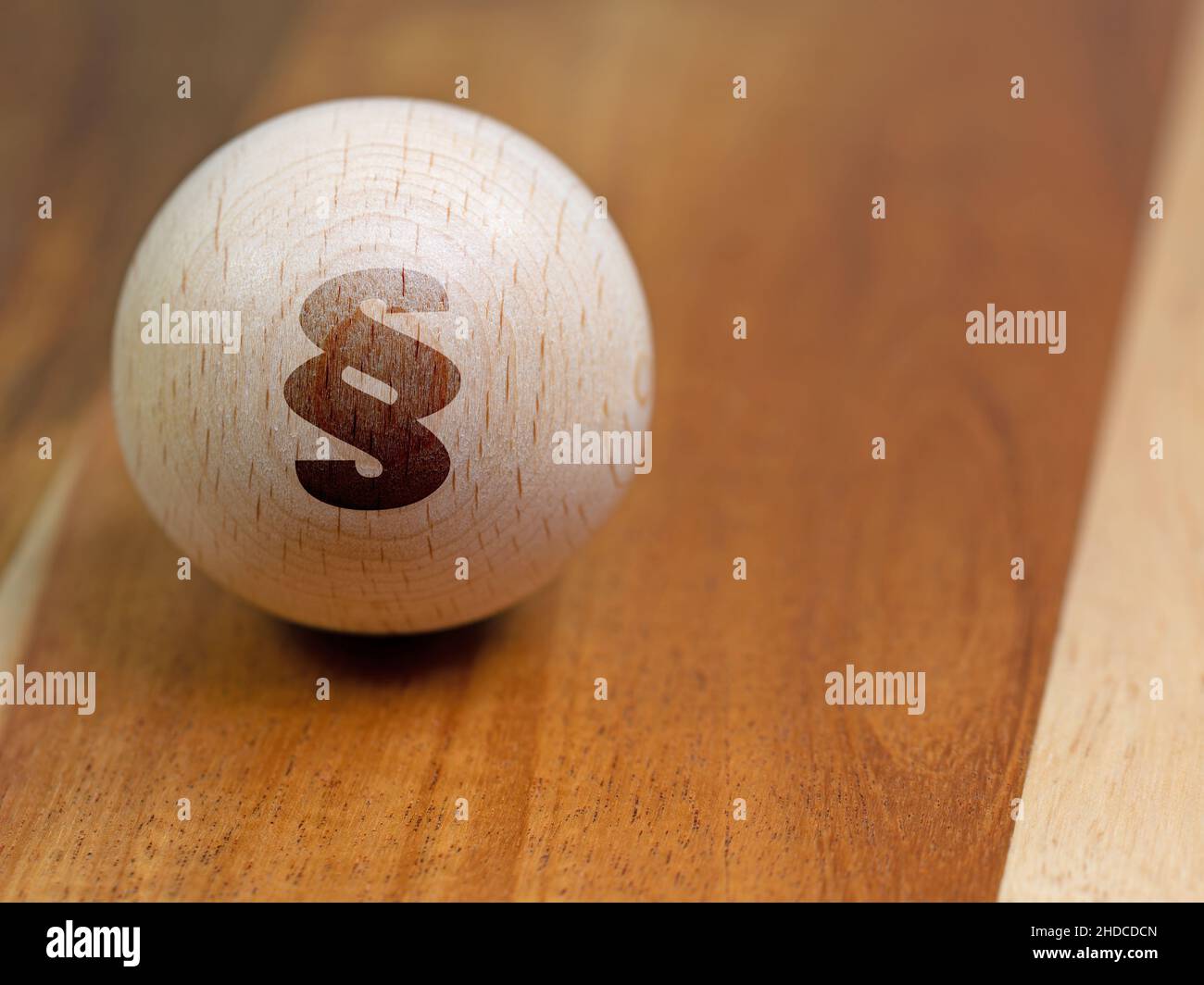 Paragrafo, simbolo su una sfera di legno Foto Stock
