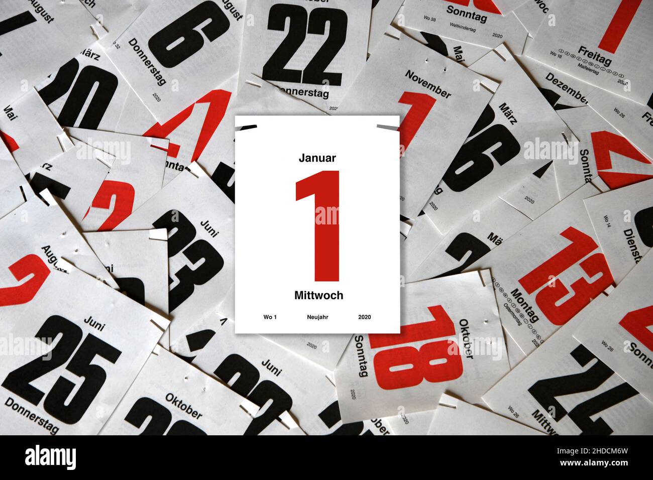 Kalender, Kalenderblatt, Tage, tag, 1. Januar, Neujahr, 2020, Kalendertage, mehrere, Termin, termine, Foto Stock