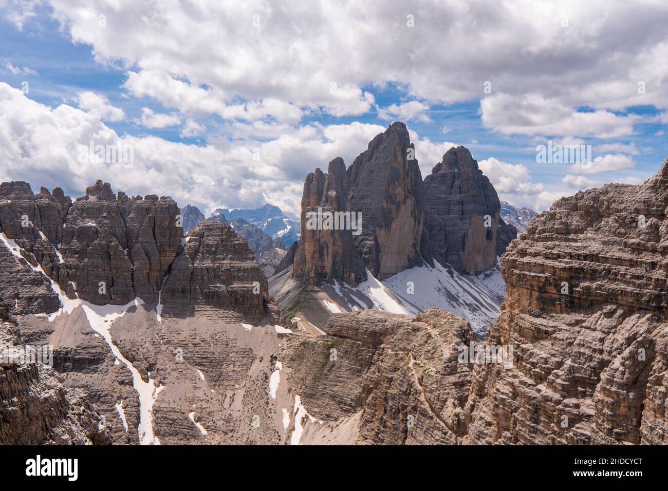 Tre Cime di Laveredo, tre vette spettacolari in Tre Cime di Lavaredo Parco Nazionale Dolomiti di Sesto, Alto Adige, Italia Foto Stock