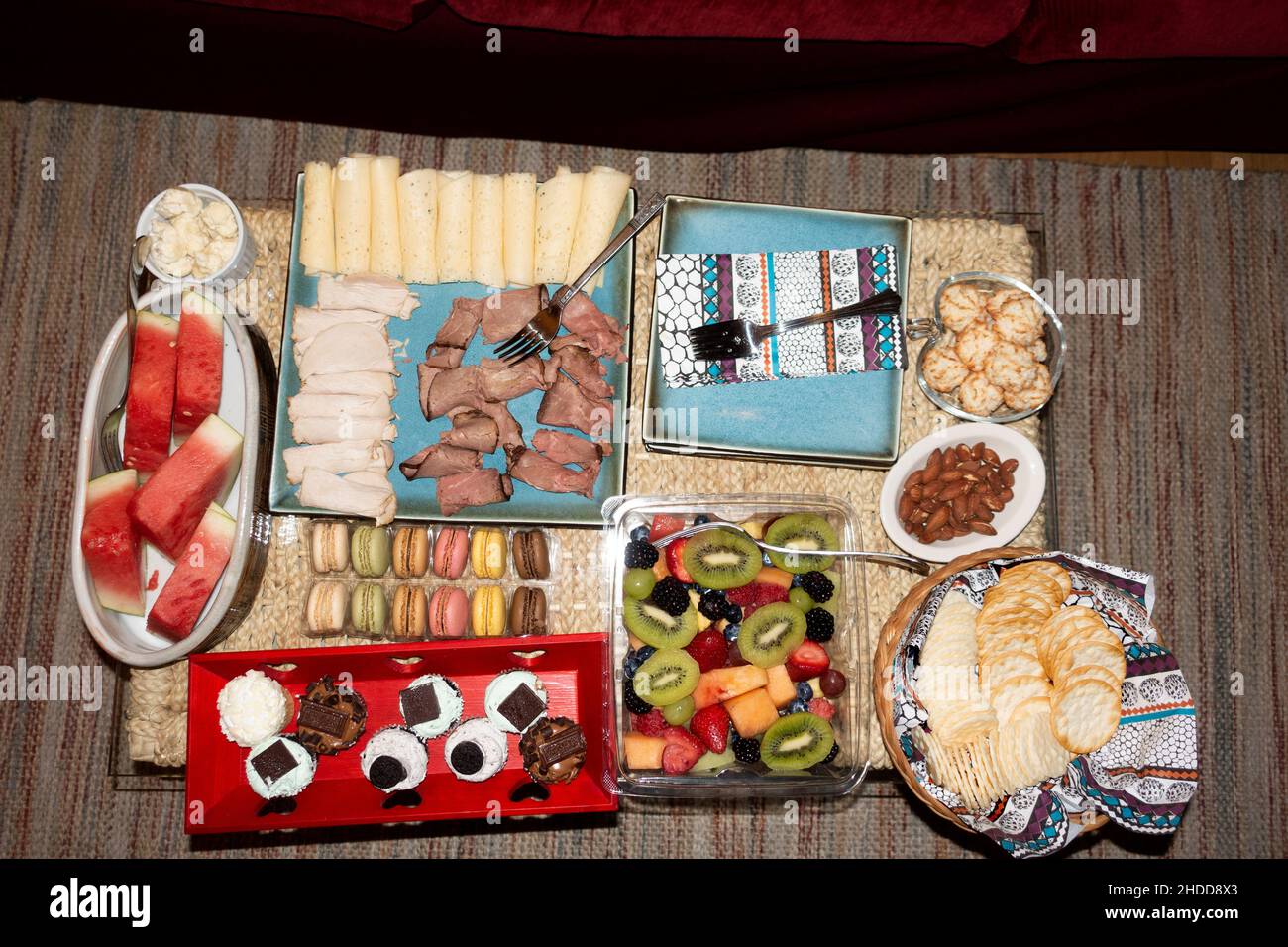 Vassoio di antipasti per gli ospiti che hanno bisogno di scelta di sale basso. St Paul Minnesota, Stati Uniti Foto Stock