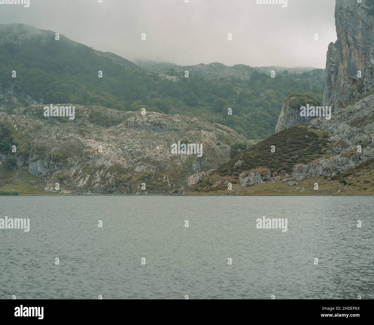 Bellissimo scatto dei laghi di Covadonga Gamonedo Spagna Foto Stock