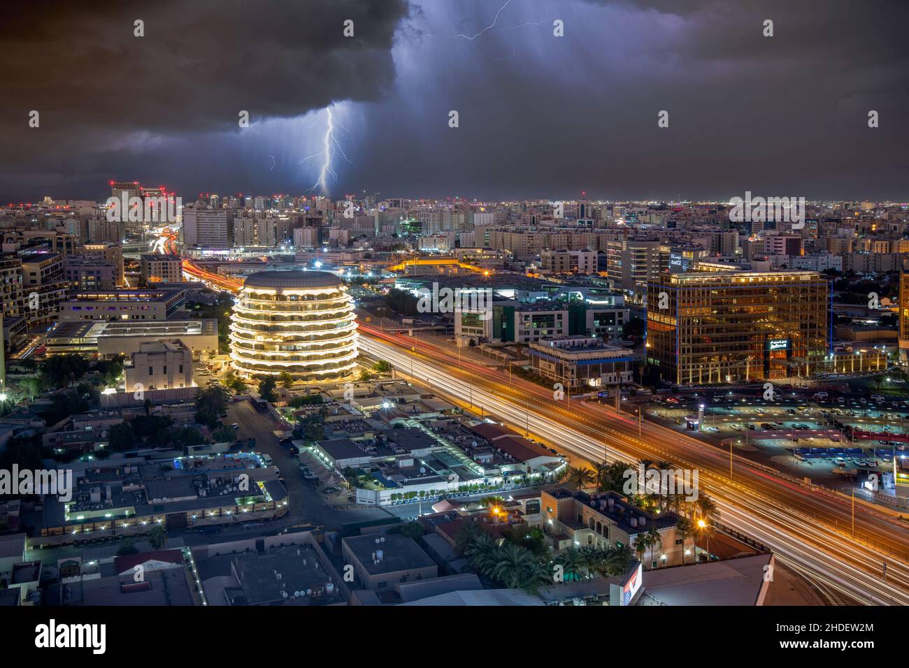 Vista aerea del Radisson Blue Hotel Salwa Road Doha Foto Stock