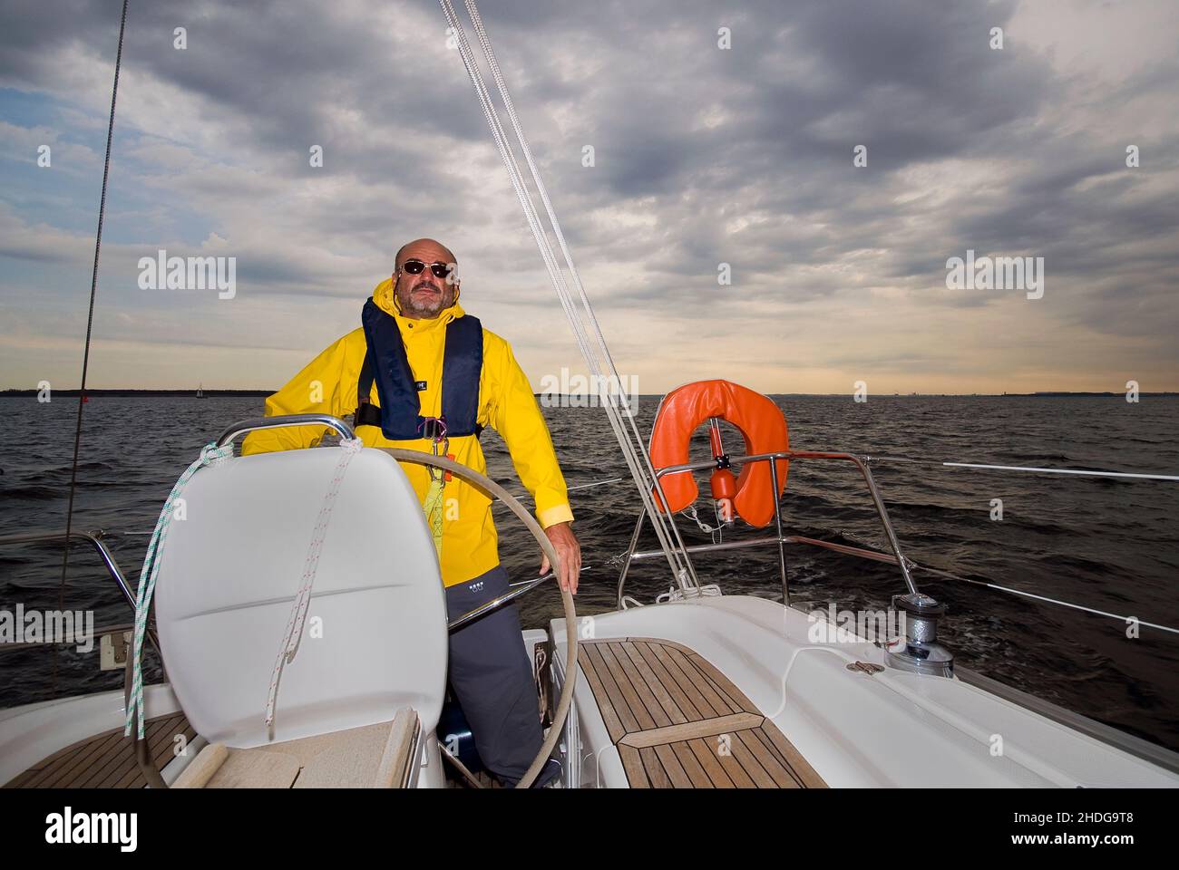 volante, vela, cavalletto, ruote sterzanti, marinai, cavalletti Foto Stock