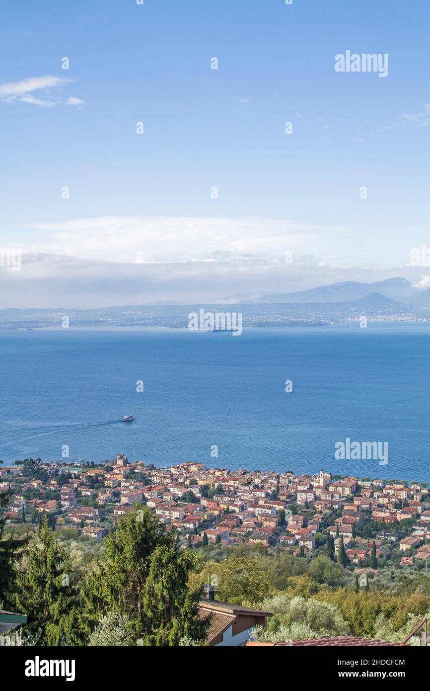 lago di garda, torri del benaco, lago gardas, torri del benacos Foto Stock